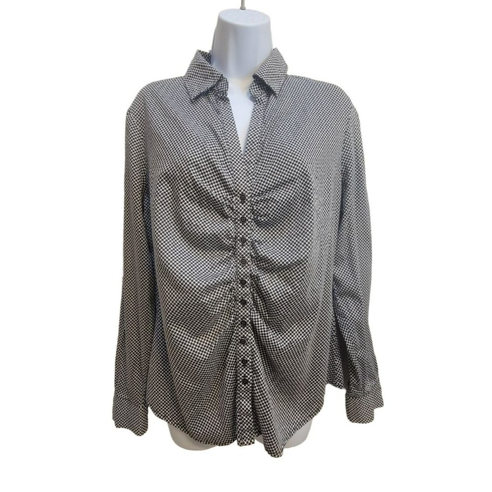 New York & Company Women's Blouse White with small black polka dots. Gathered in